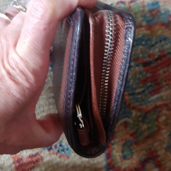 Brighton leather wallet - Picture 3 of 16